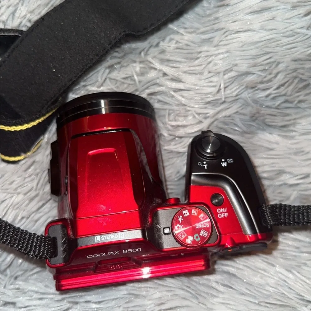 Nikon Coolpix B500 camera with bag and necessities.